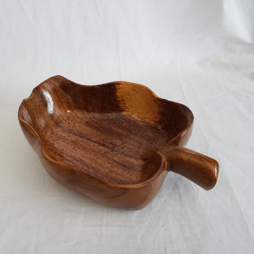 Woodcraft of Hawaii Monkey Pod Distressed Leaf Bowl Handcarved Vintage